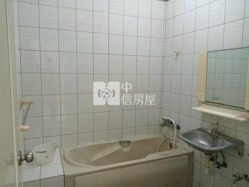 埔心明聖國小旁車庫美墅房屋室內格局與周邊環境