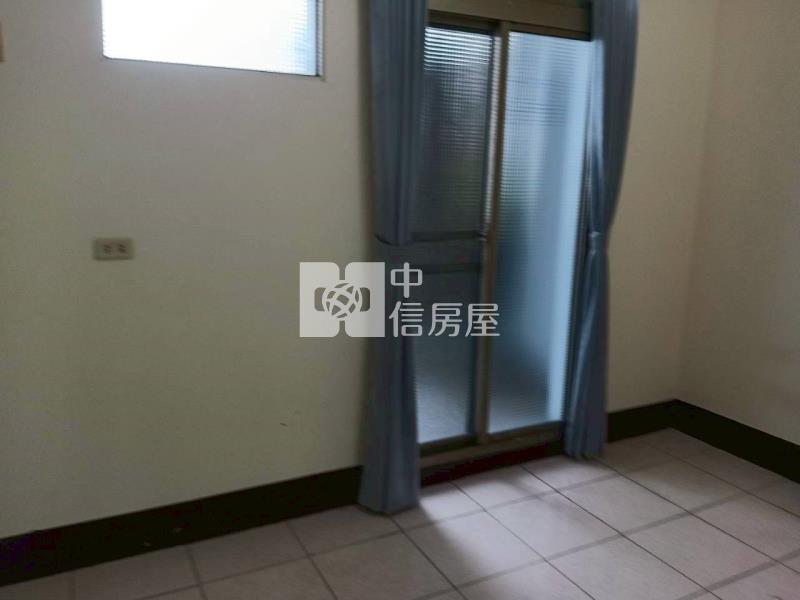 埔心明聖國小旁車庫美墅房屋室內格局與周邊環境