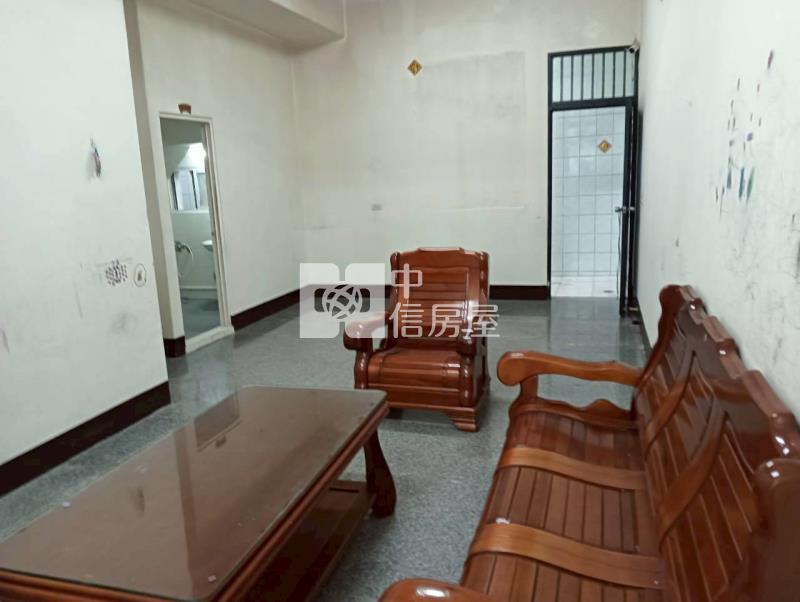 埔心明聖國小旁車庫美墅房屋室內格局與周邊環境