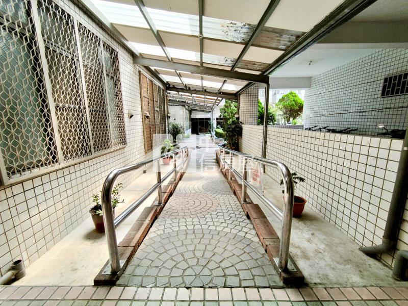 全旺天下邊間次頂3房房屋室內格局與周邊環境