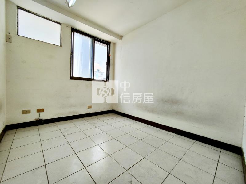 全旺天下邊間次頂3房房屋室內格局與周邊環境