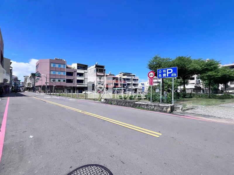 東勢區東新國小旁住一角建地房屋室內格局與周邊環境