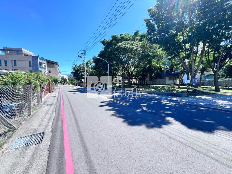 東勢區東新國小旁住一角建地房屋室內格局與周邊環境
