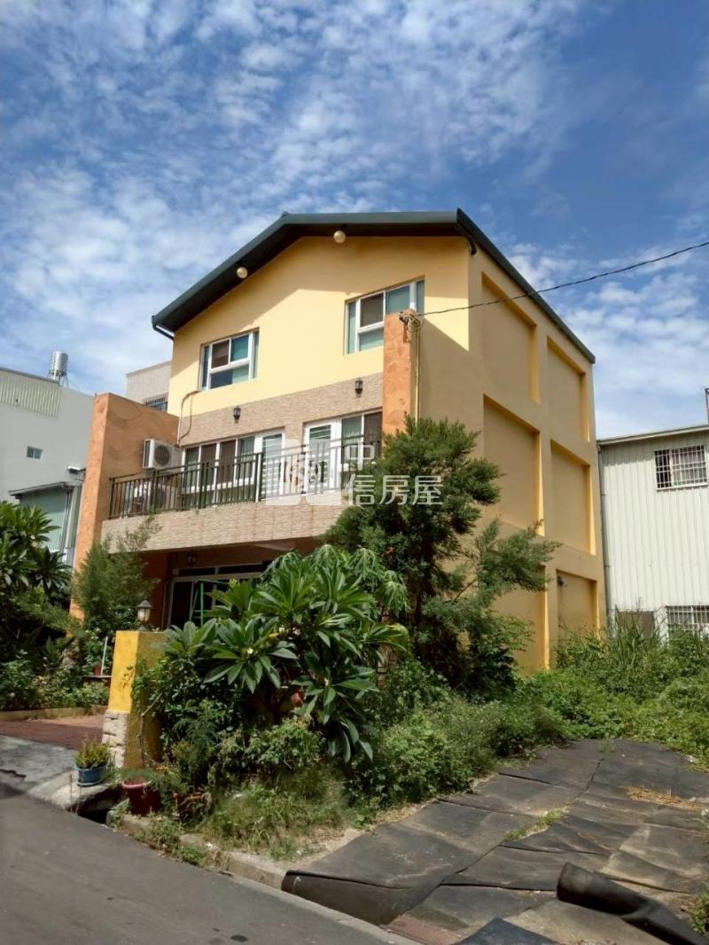 8.4米大面寬🍎獨棟歐式庭園輕屋齡三車美別墅房屋室內格局與周邊環境