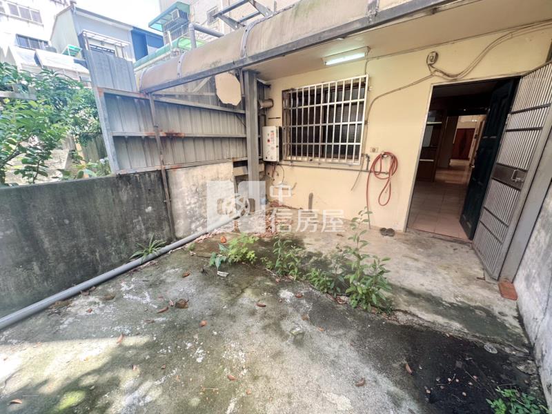 崇德商圈活路車庫透天房屋室內格局與周邊環境