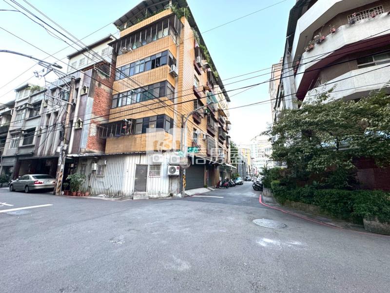 桃園小檜溪金地26-泰山18甲店房屋室內格局與周邊環境