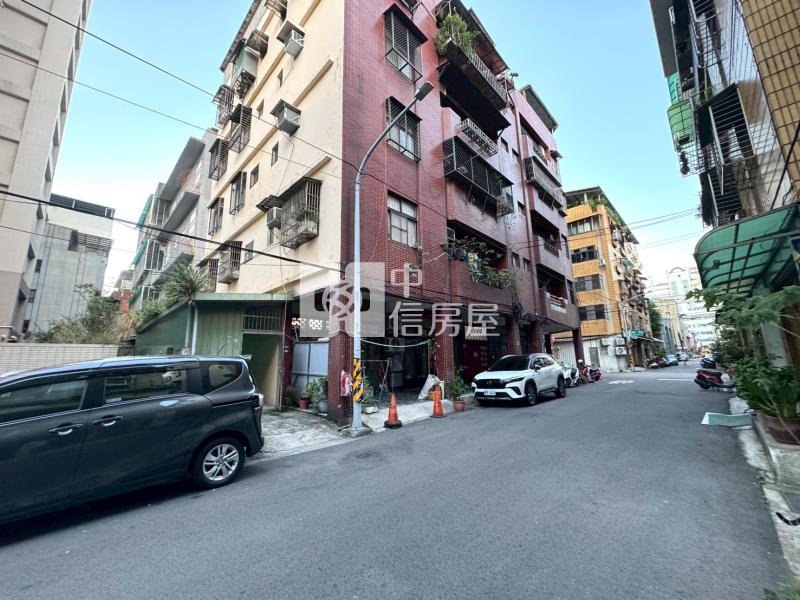 桃園小檜溪金地26-泰山18甲店房屋室內格局與周邊環境