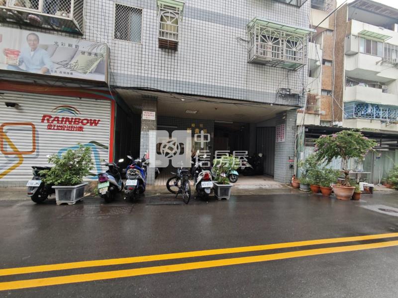 中清捷運站立人國小三房電梯華廈房屋室內格局與周邊環境