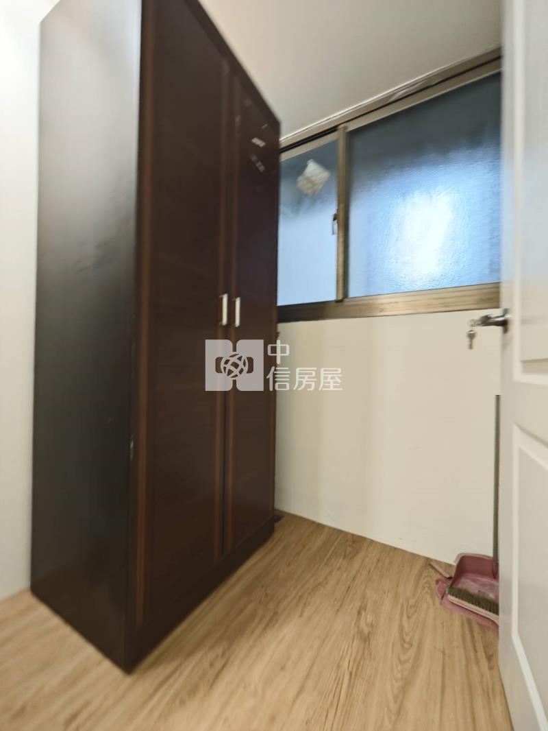 中清捷運站立人國小三房電梯華廈房屋室內格局與周邊環境