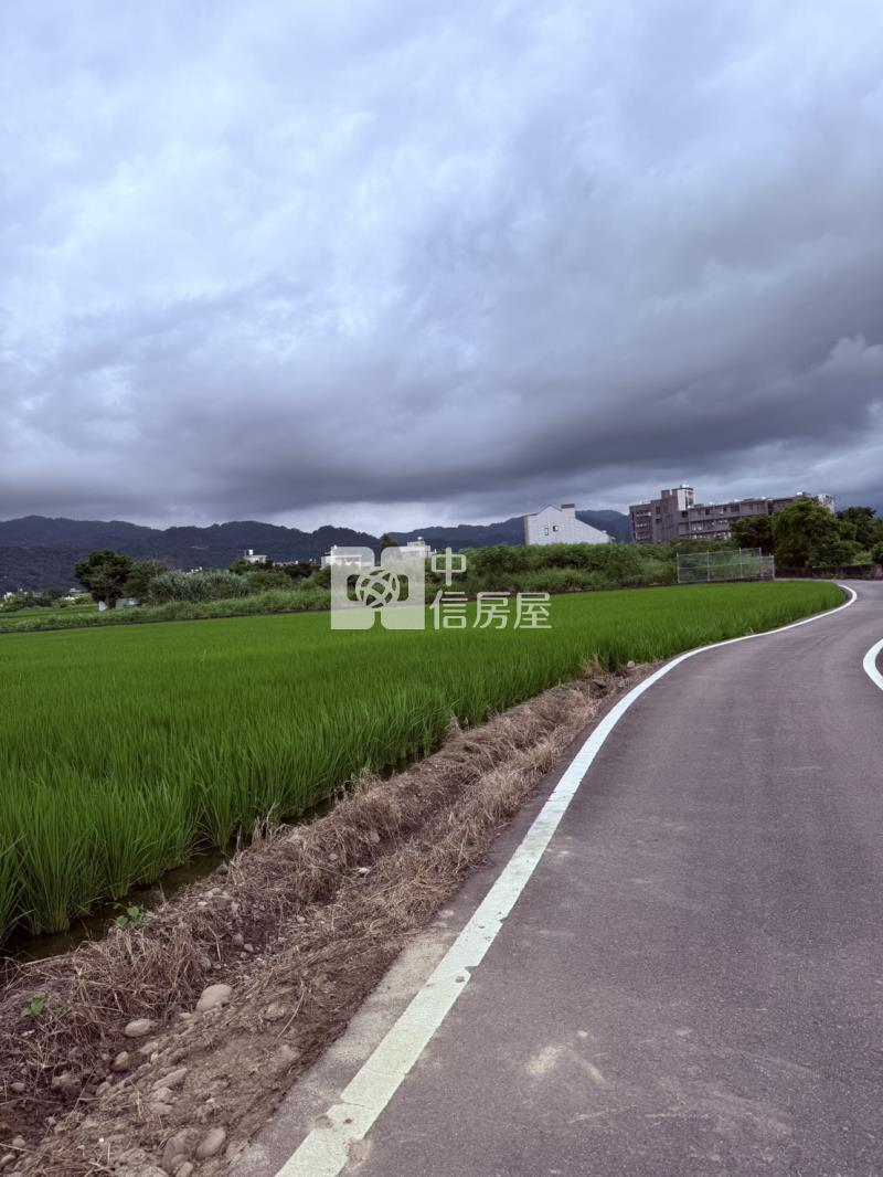 苗栗公館前後有路有電760坪美農地房屋室內格局與周邊環境