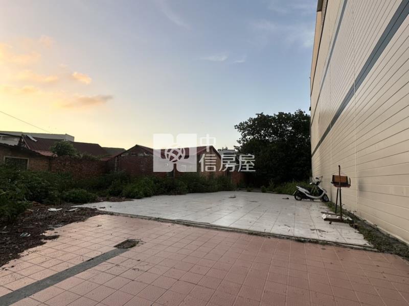 朴子市中心建地房屋室內格局與周邊環境