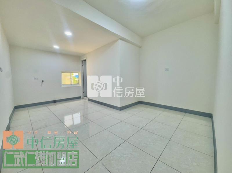 仁武翻新靜巷透天房屋室內格局與周邊環境