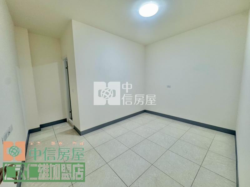 仁武翻新靜巷透天房屋室內格局與周邊環境
