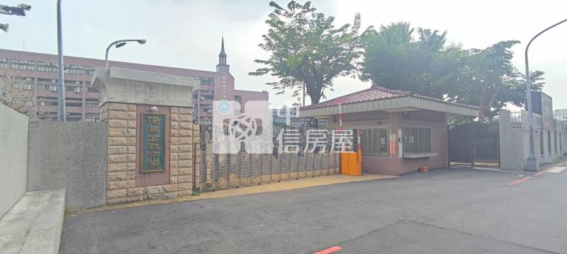近文心南路方正建地房屋室內格局與周邊環境