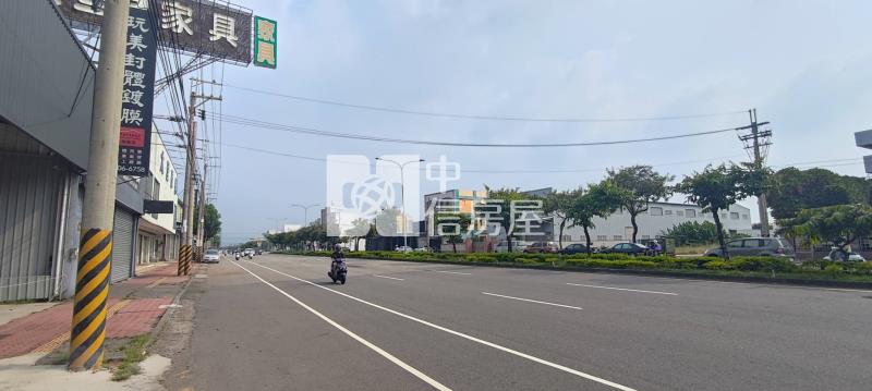 近文心南路方正建地房屋室內格局與周邊環境