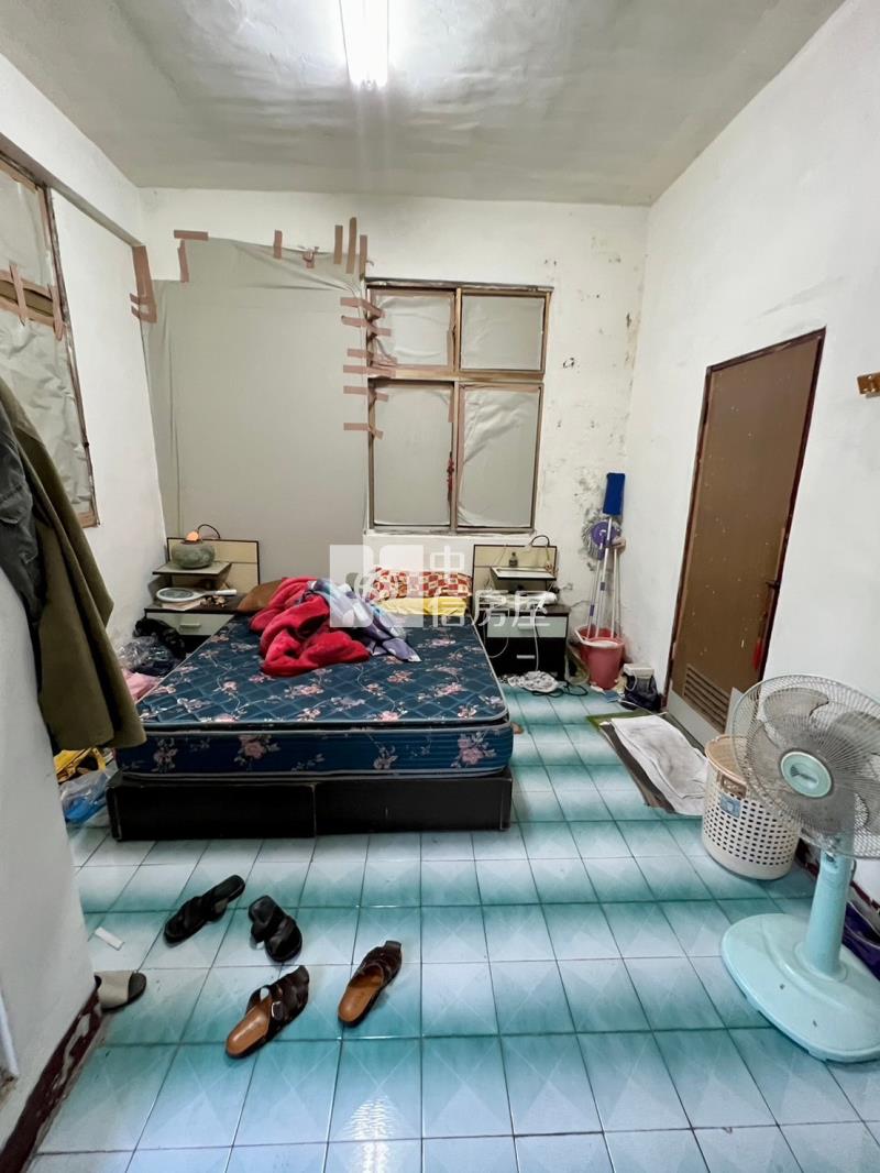 邊間低總價透天房屋室內格局與周邊環境