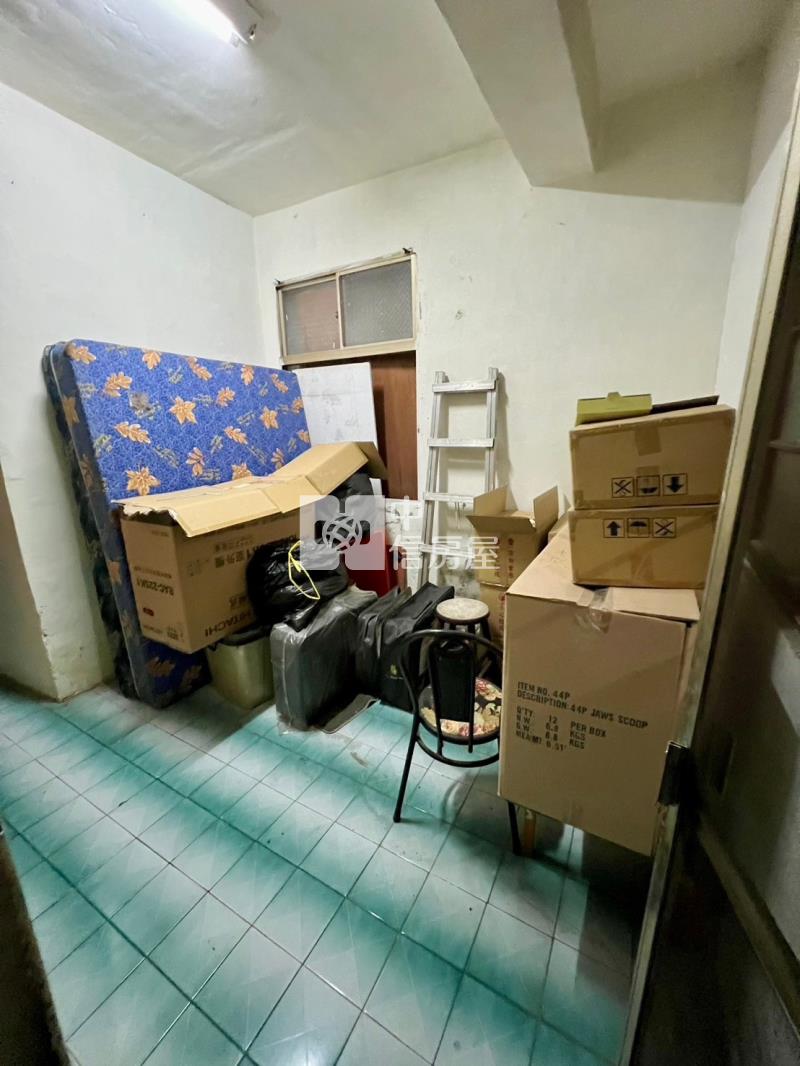 邊間低總價透天房屋室內格局與周邊環境