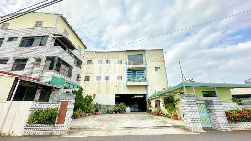 仁德中正路大面寬廠辦房屋室內格局與周邊環境