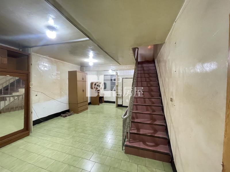 中壢晉元透天店住房屋室內格局與周邊環境