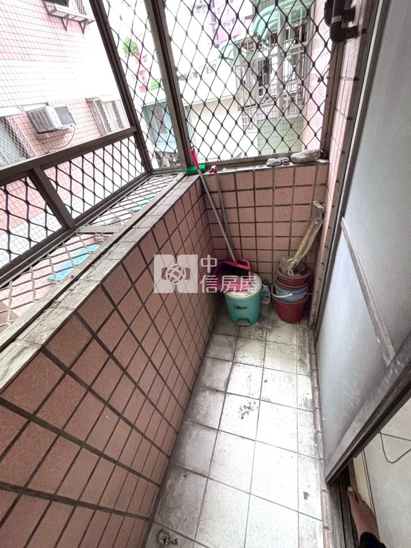 (藝術尊品)五權車站1+2樓店可營登房屋室內格局與周邊環境