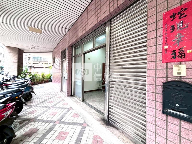 (藝術尊品)五權車站1+2樓店可營登房屋室內格局與周邊環境