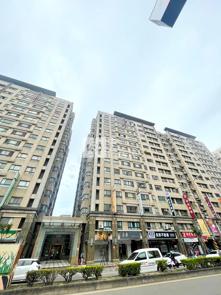 【新世紀】內壢商圈景觀大三房房屋室內格局與周邊環境