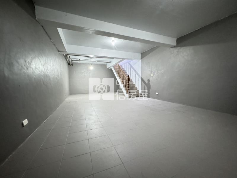 新光路三角窗透店房屋室內格局與周邊環境
