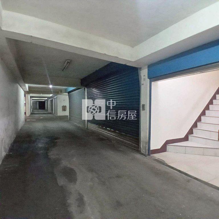 南勢重劃區雙車位透天(中信卓越團隊)房屋室內格局與周邊環境