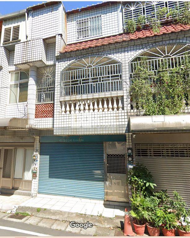 南勢重劃區雙車位透天(中信卓越團隊)房屋室內格局與周邊環境