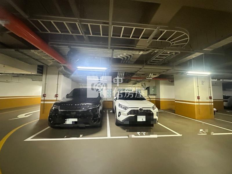 京悅雙主臥+雙車位精美大三房(中信卓越團隊)房屋室內格局與周邊環境