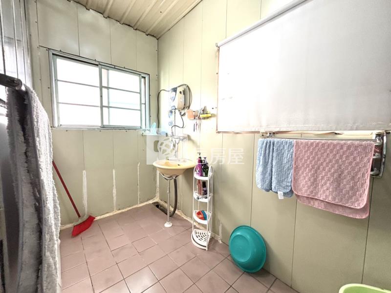 向上市場五樓健身公寓房屋室內格局與周邊環境