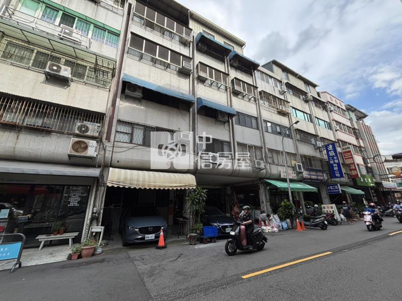 向上市場五樓健身公寓房屋室內格局與周邊環境
