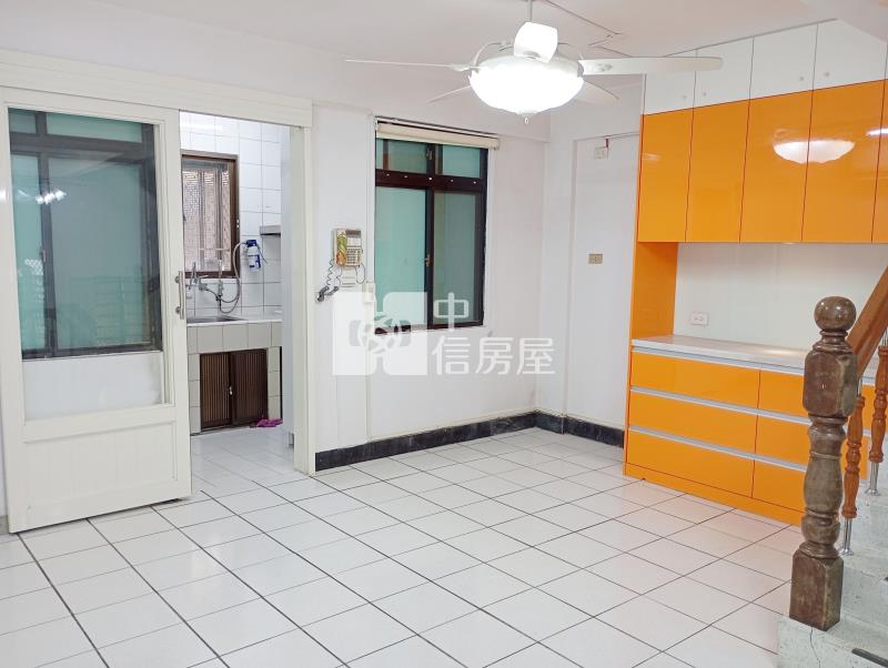 明道中學旁前院車庫美別墅房屋室內格局與周邊環境