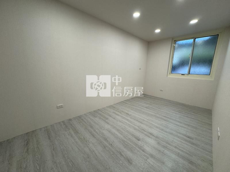 桃園後站 整新公寓一樓 門前退縮可停車房屋室內格局與周邊環境