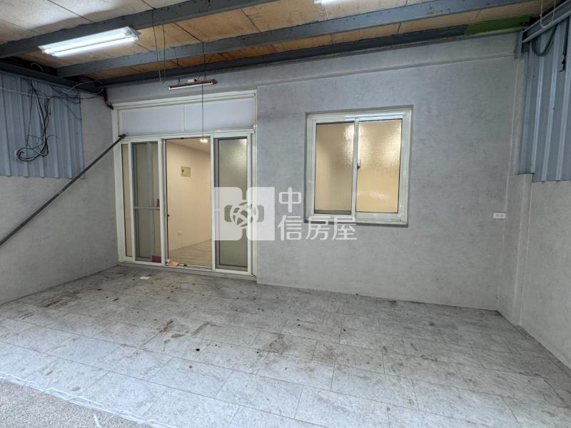 桃園後站 整新公寓一樓 門前退縮可停車房屋室內格局與周邊環境