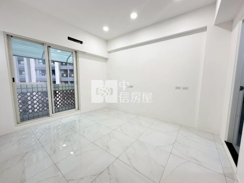 低總價美3房/電梯公寓房屋室內格局與周邊環境