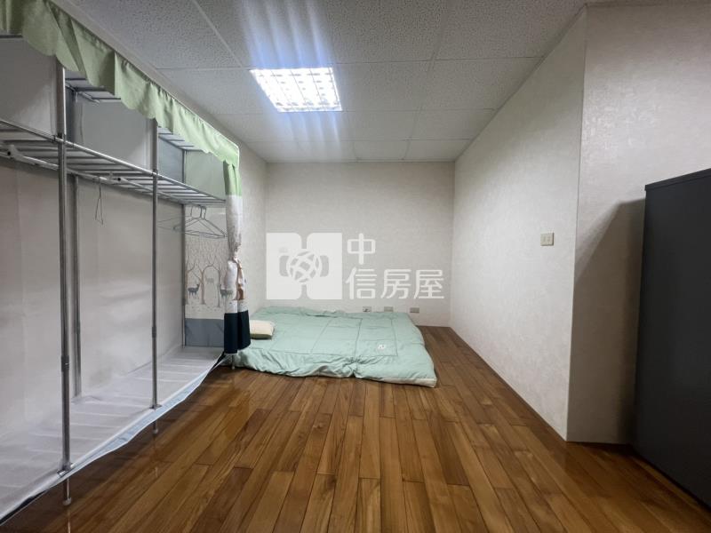 巨星免整理低總價套房房屋室內格局與周邊環境