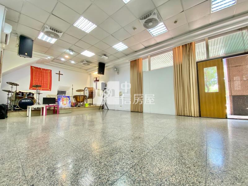 忠明南路綠園道10米大面寬1+2樓鋼骨金店面房屋室內格局與周邊環境