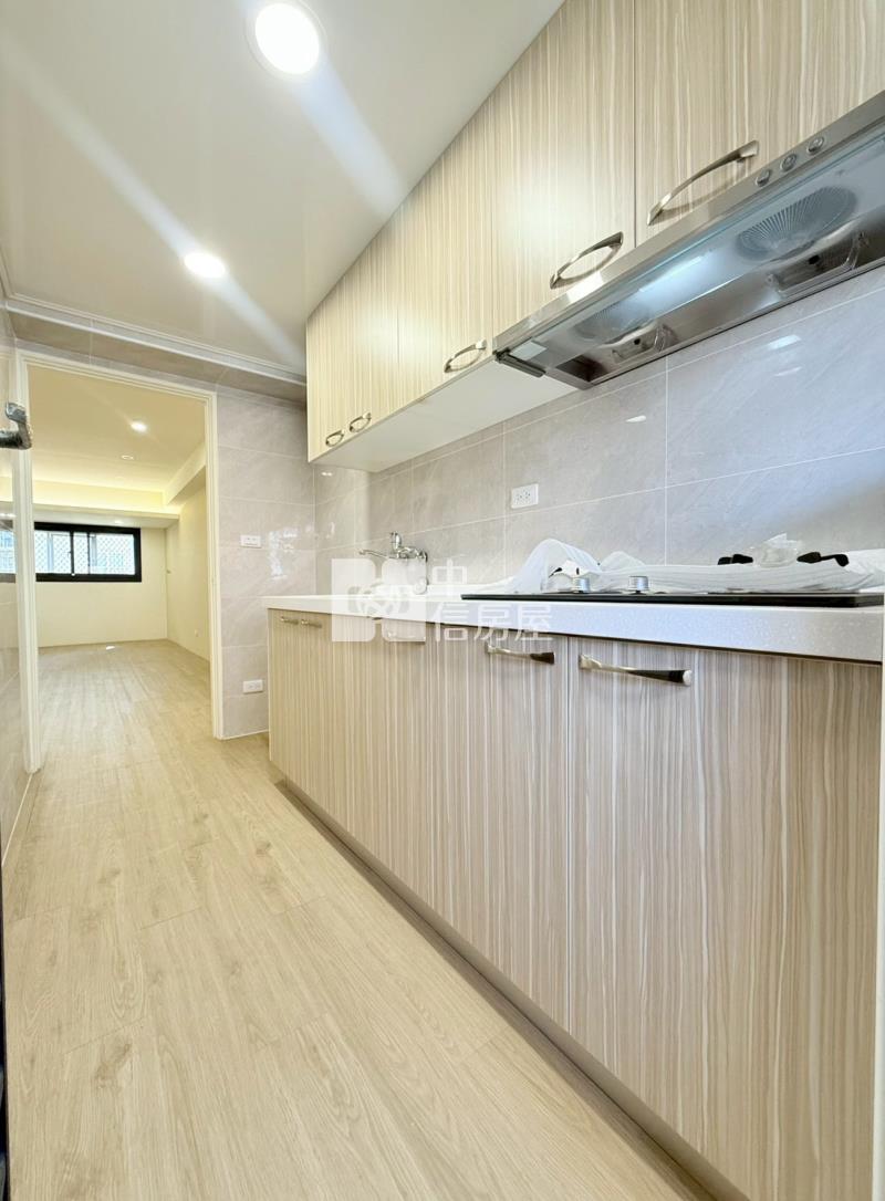 大元國小三房車位房屋室內格局與周邊環境