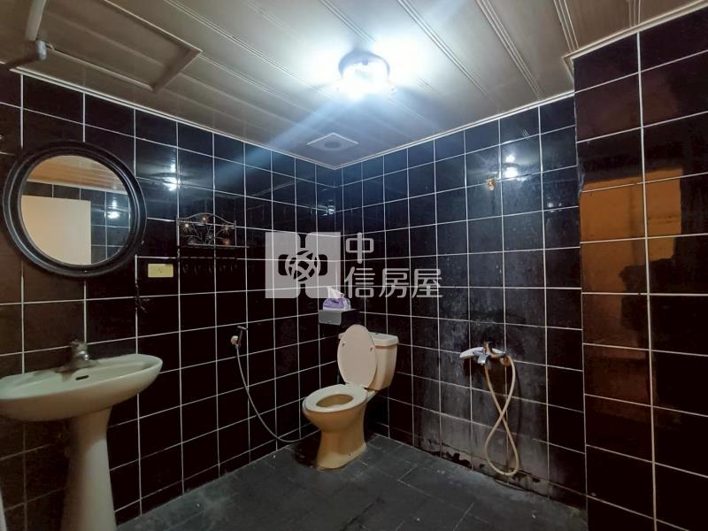 潭子慶懋巨鎮合併戶4房+車位房屋室內格局與周邊環境