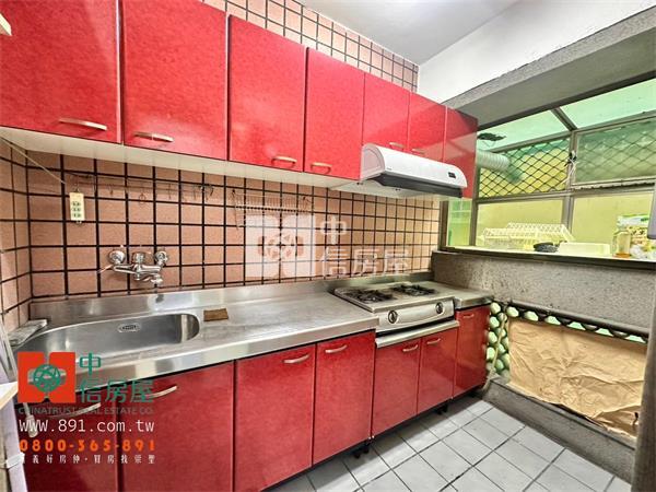 中興路原屋況3房住家房屋室內格局與周邊環境
