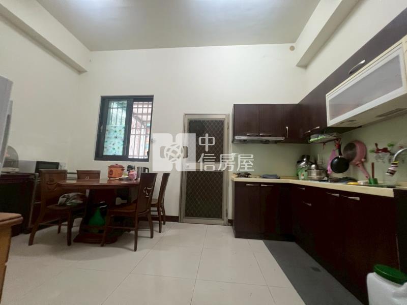 邊間大地坪雙車別墅房屋室內格局與周邊環境