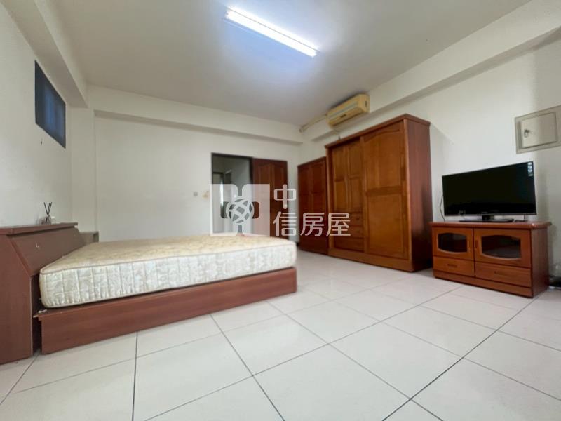 邊間大地坪雙車別墅房屋室內格局與周邊環境