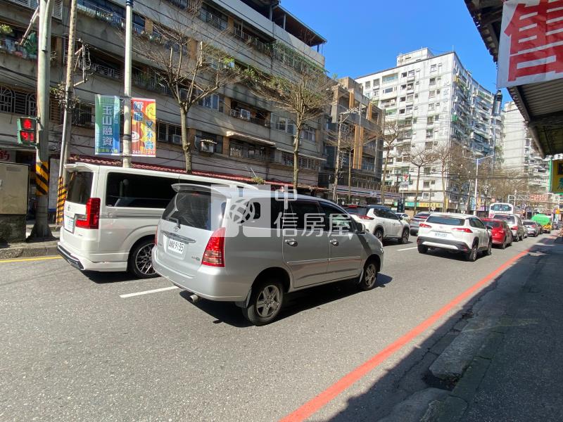 ▲武崙商圈旁店面房屋室內格局與周邊環境