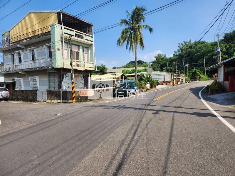 近山上花園水道休閒大宅院房屋室內格局與周邊環境
