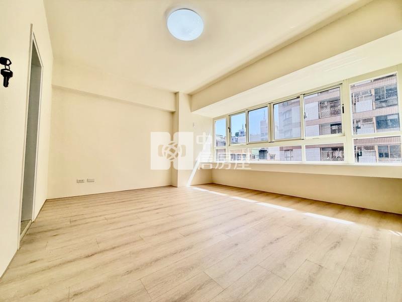 文心森林公園美四房捷運宅房屋室內格局與周邊環境