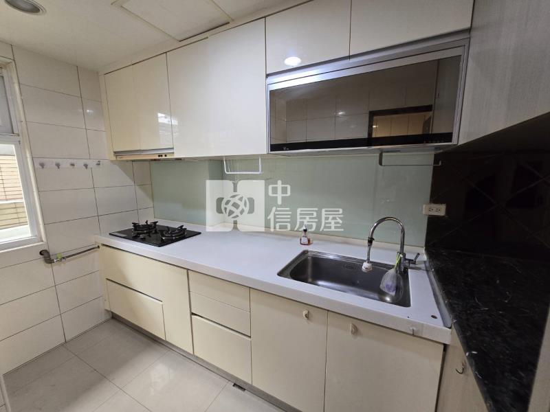 【奔馳】總督府漂亮透天別墅房屋室內格局與周邊環境