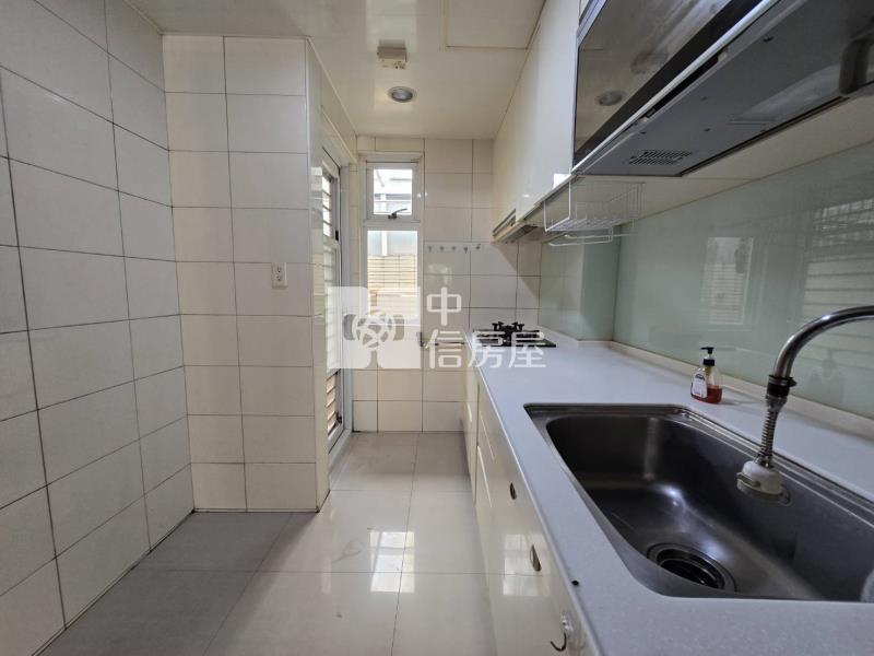 【奔馳】總督府漂亮透天別墅房屋室內格局與周邊環境