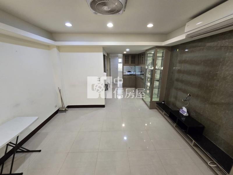 【奔馳】總督府漂亮透天別墅房屋室內格局與周邊環境