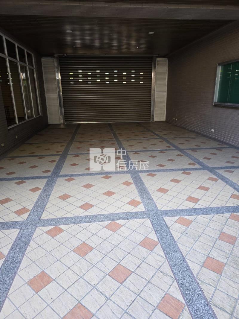 【奔馳】總督府漂亮透天別墅房屋室內格局與周邊環境